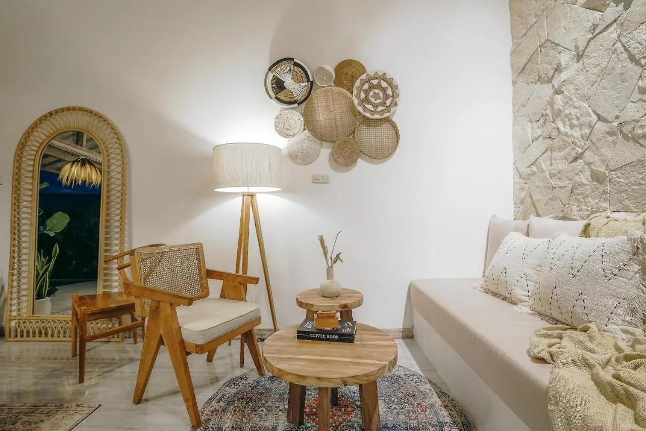 Villa Aarka - Chic Balinese Bohemian Retreat In Seminyak
