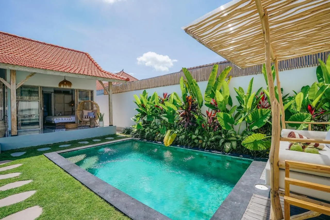 Villa Aarka - Chic Balinese Bohemian Retreat In Seminyak